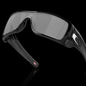 NEW OAKLEY Batwolf® OO9101-5727 – Black Ink Frame with Prizm Black Lenses